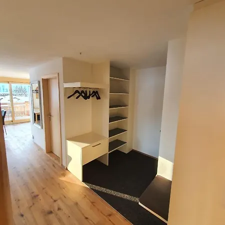 Alpen-park 1. Stock Ost Apartment
